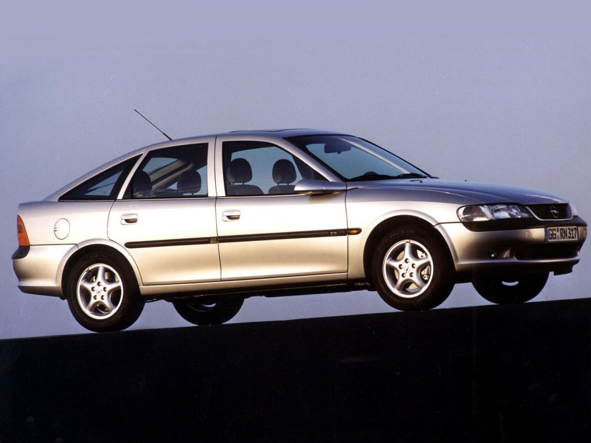 Opel Vectra B CC 1.6i (75 Hp)